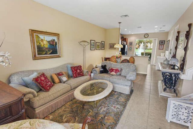 7401 Sarentino Lane, Unit 211, Boynton Beach, FL 33437 Photo