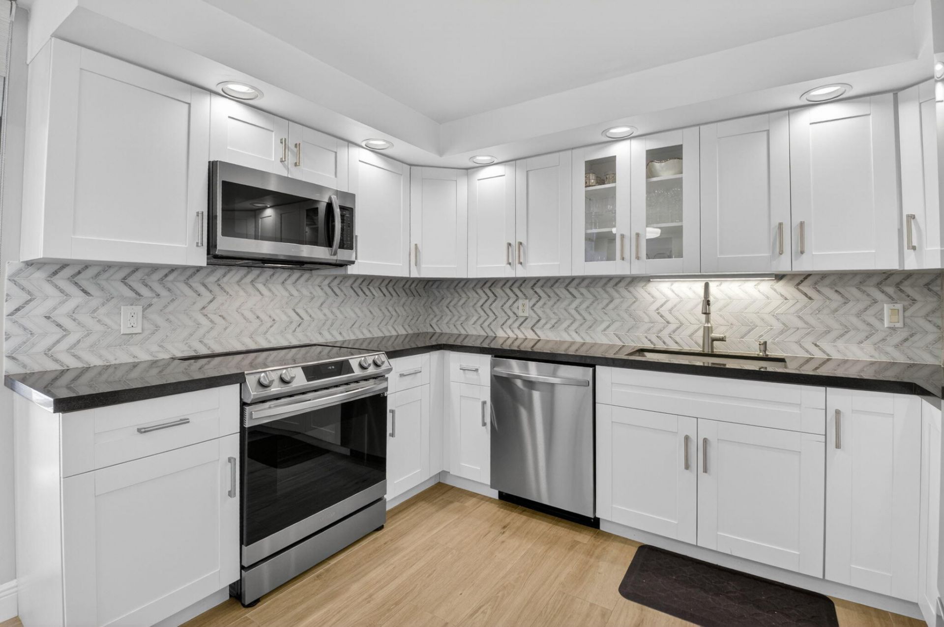 2220 S Ocean Boulevard, Unit 304, Delray Beach, FL 33483 Photo