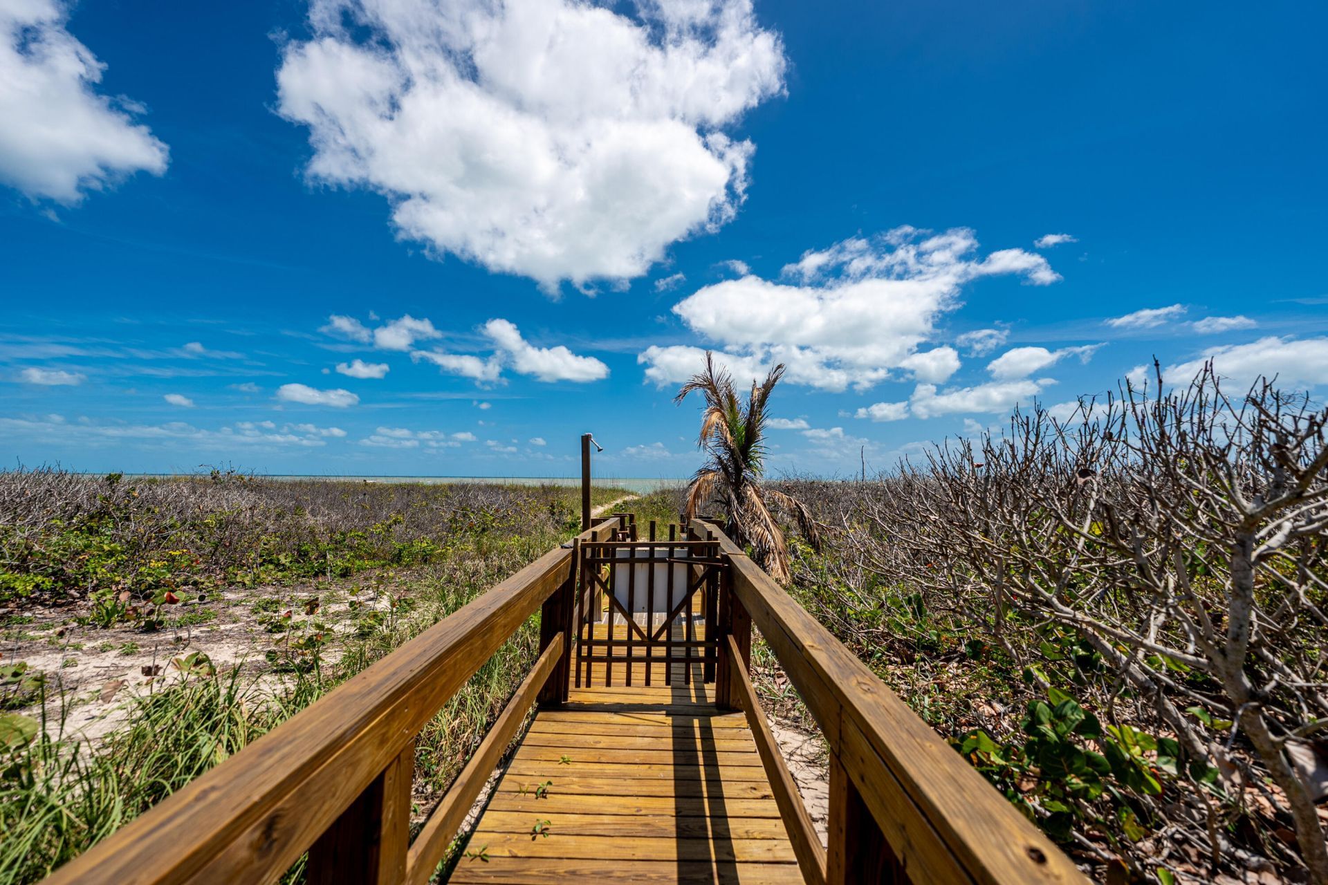 2900 N Highway, Hutchinson Island, FL 34949 Photo