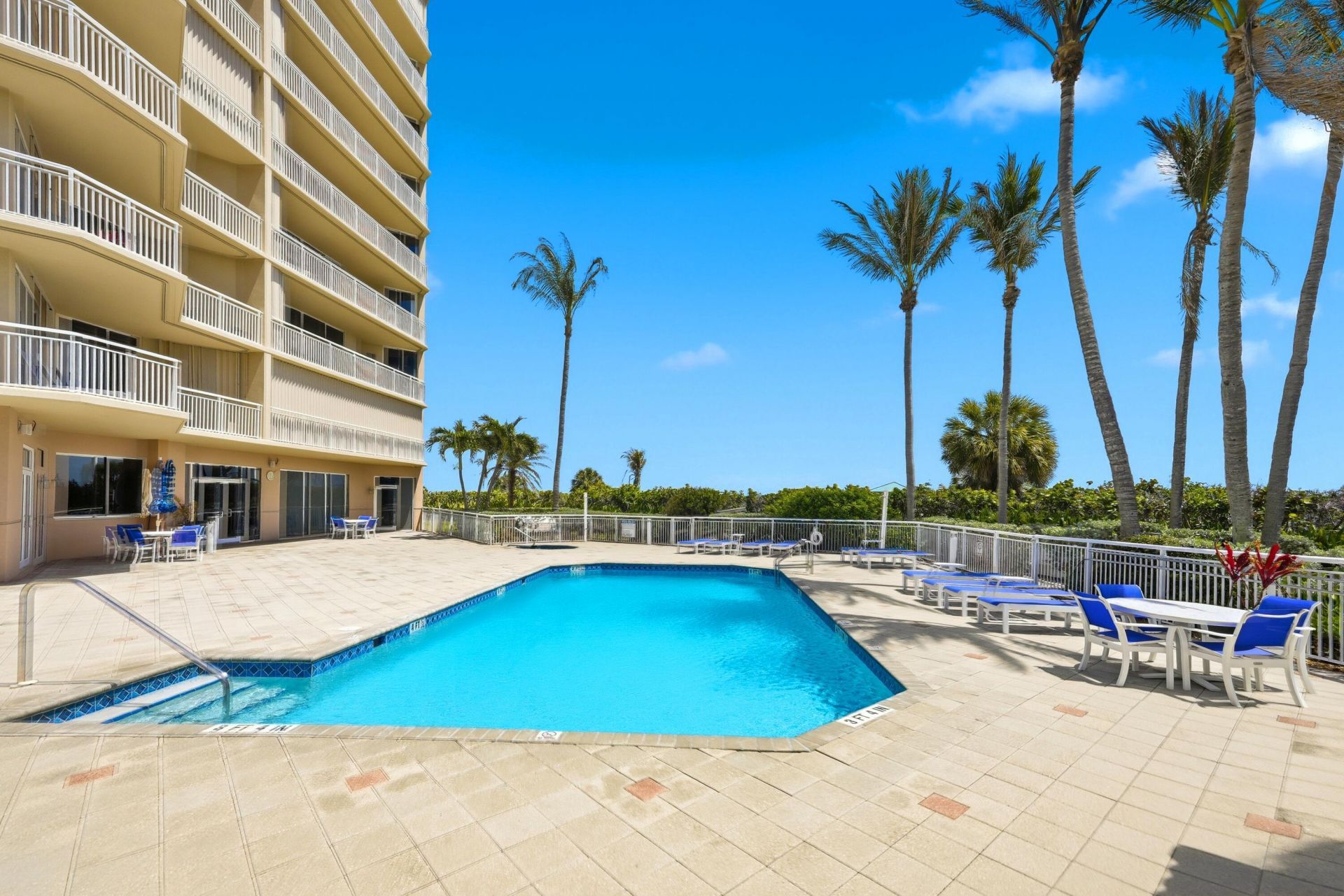 2900 N Highway, Unit 11-b, Hutchinson Island, FL 34949 Photo