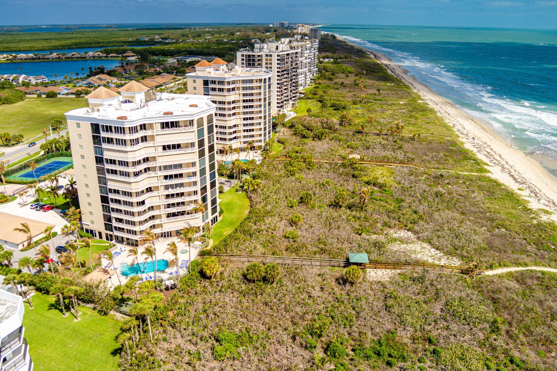 2900 N Highway, Hutchinson Island, FL 34949 Photo