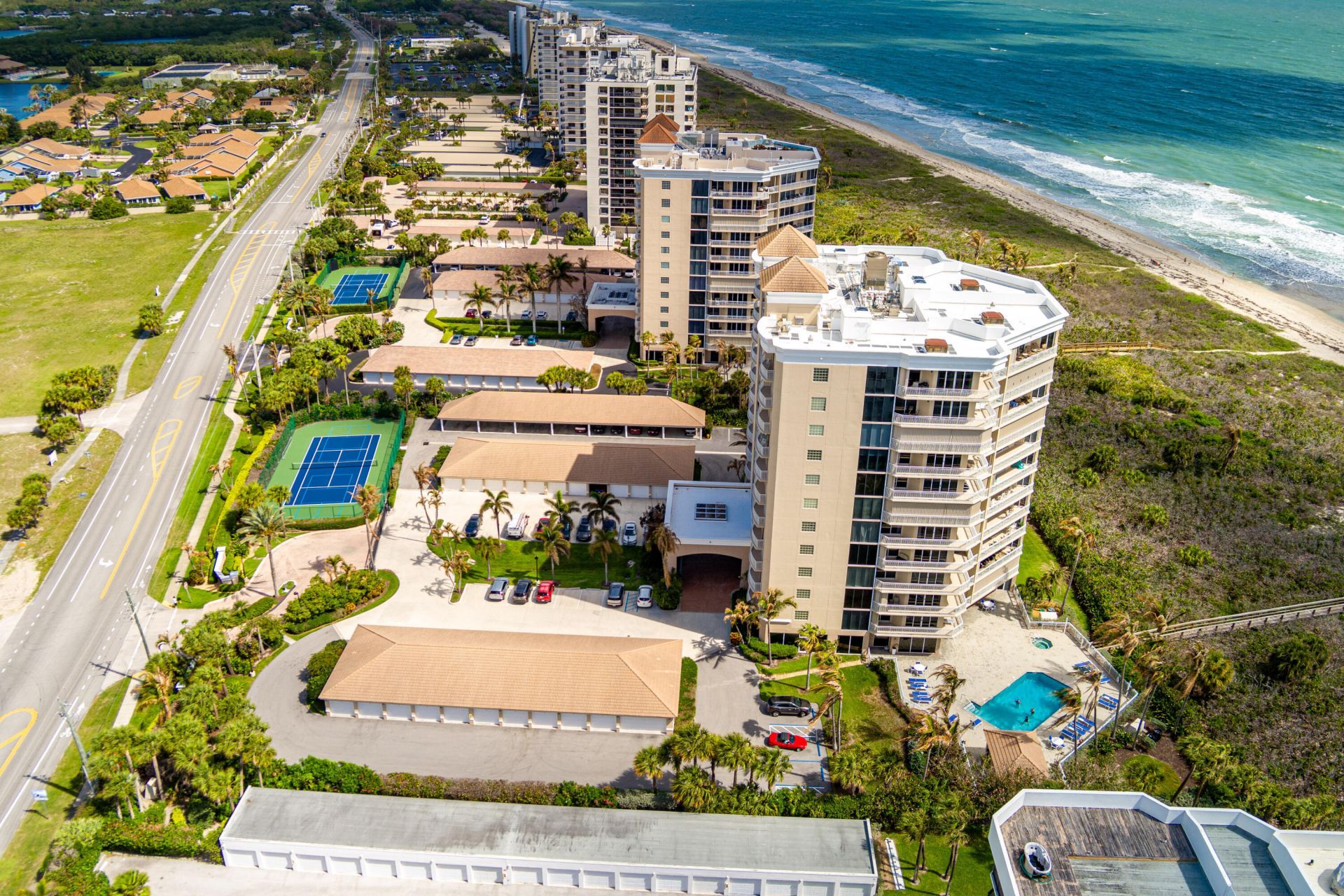 2900 N Highway, Hutchinson Island, FL 34949 Photo