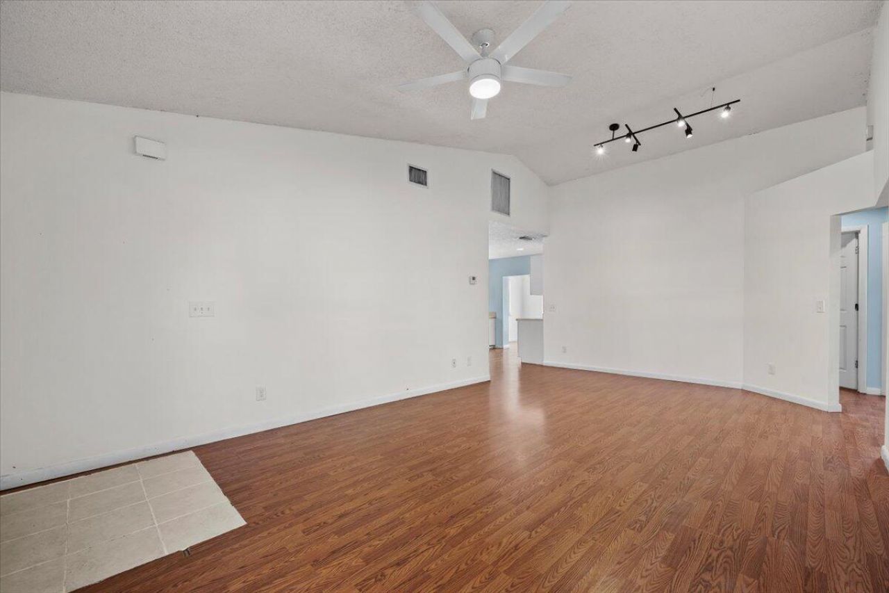 5962 SE Wilsie Drive, Stuart, FL 34997 Photo