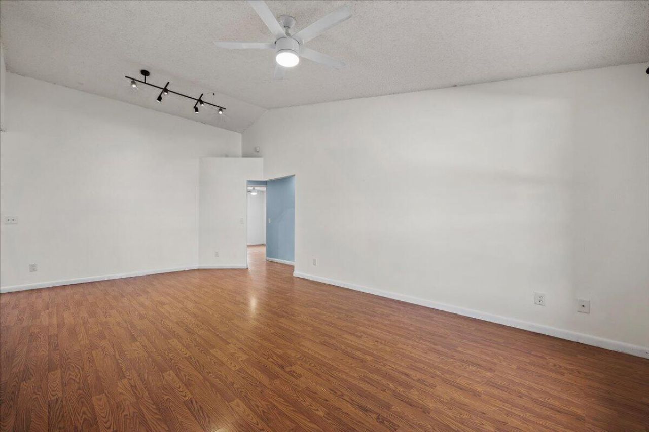 5962 SE Wilsie Drive, Stuart, FL 34997 Photo