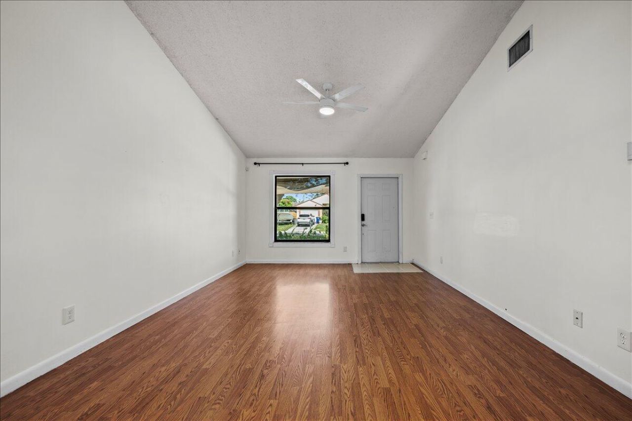 5962 SE Wilsie Drive, Stuart, FL 34997 Photo