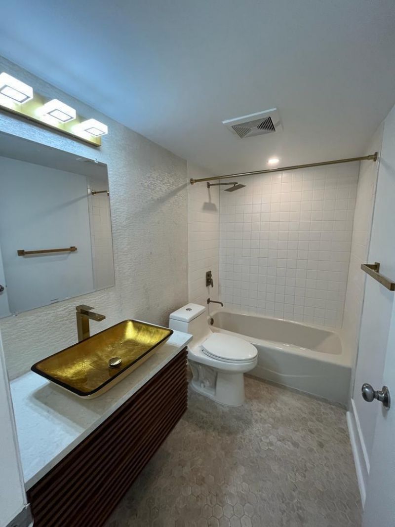 890 N Federal Highway, Unit 405, Lantana, FL 33462 Photo