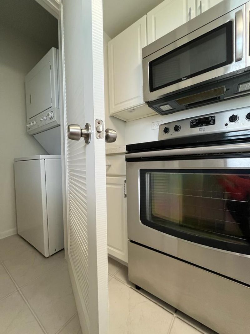 890 N Federal Highway, Unit 405, Lantana, FL 33462 Photo