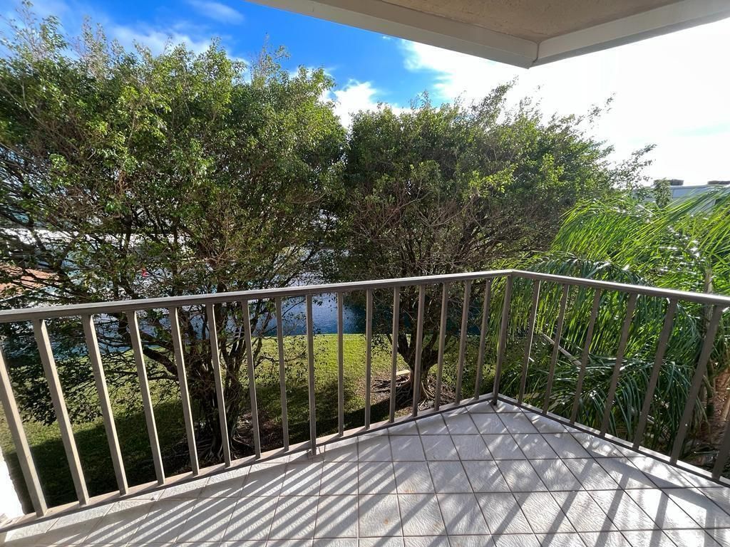 890 N Federal Highway, Unit 405, Lantana, FL 33462 Photo