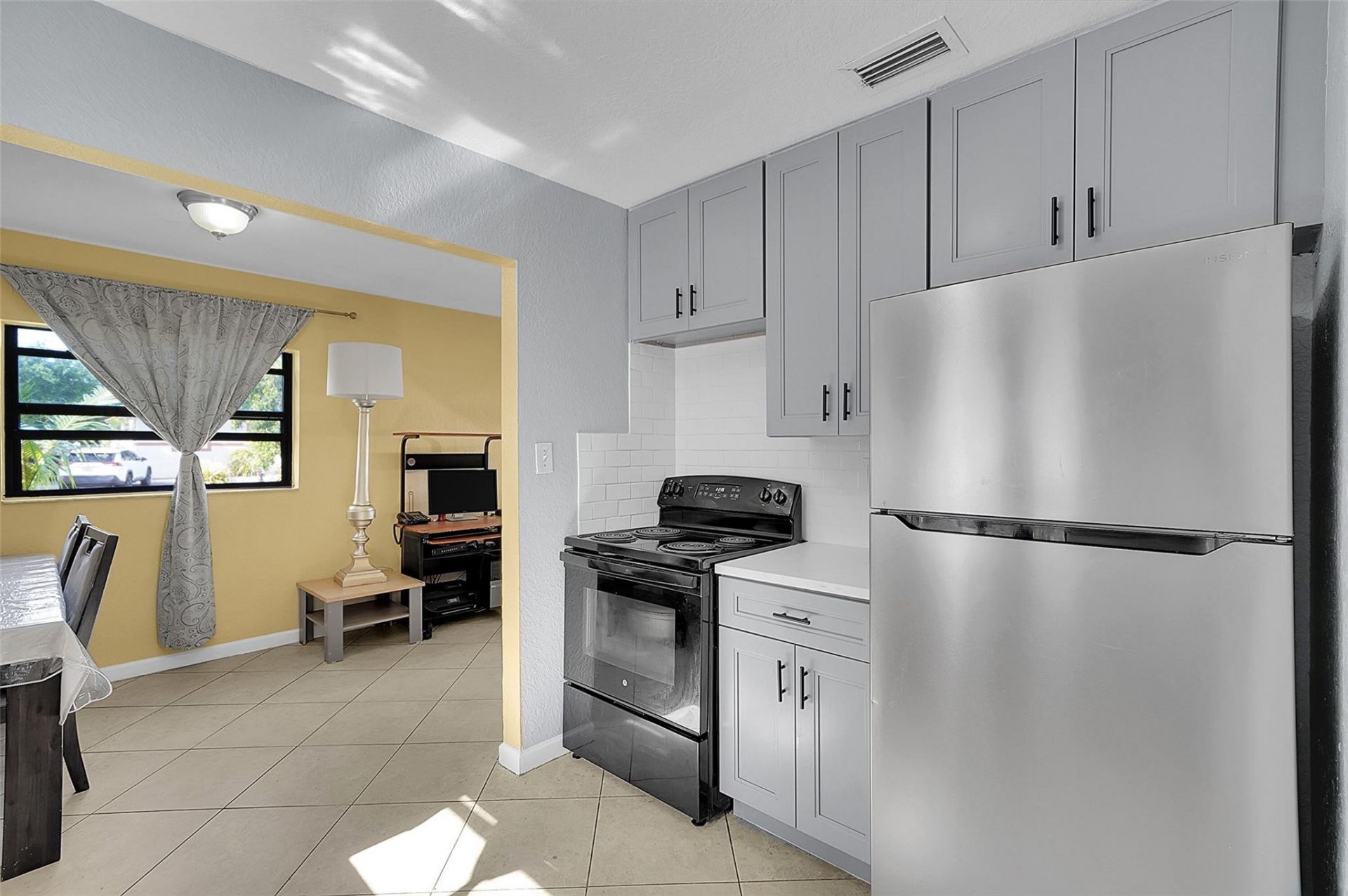 2870 NW 22nd Street, Fort Lauderdale, FL 33311 Photo