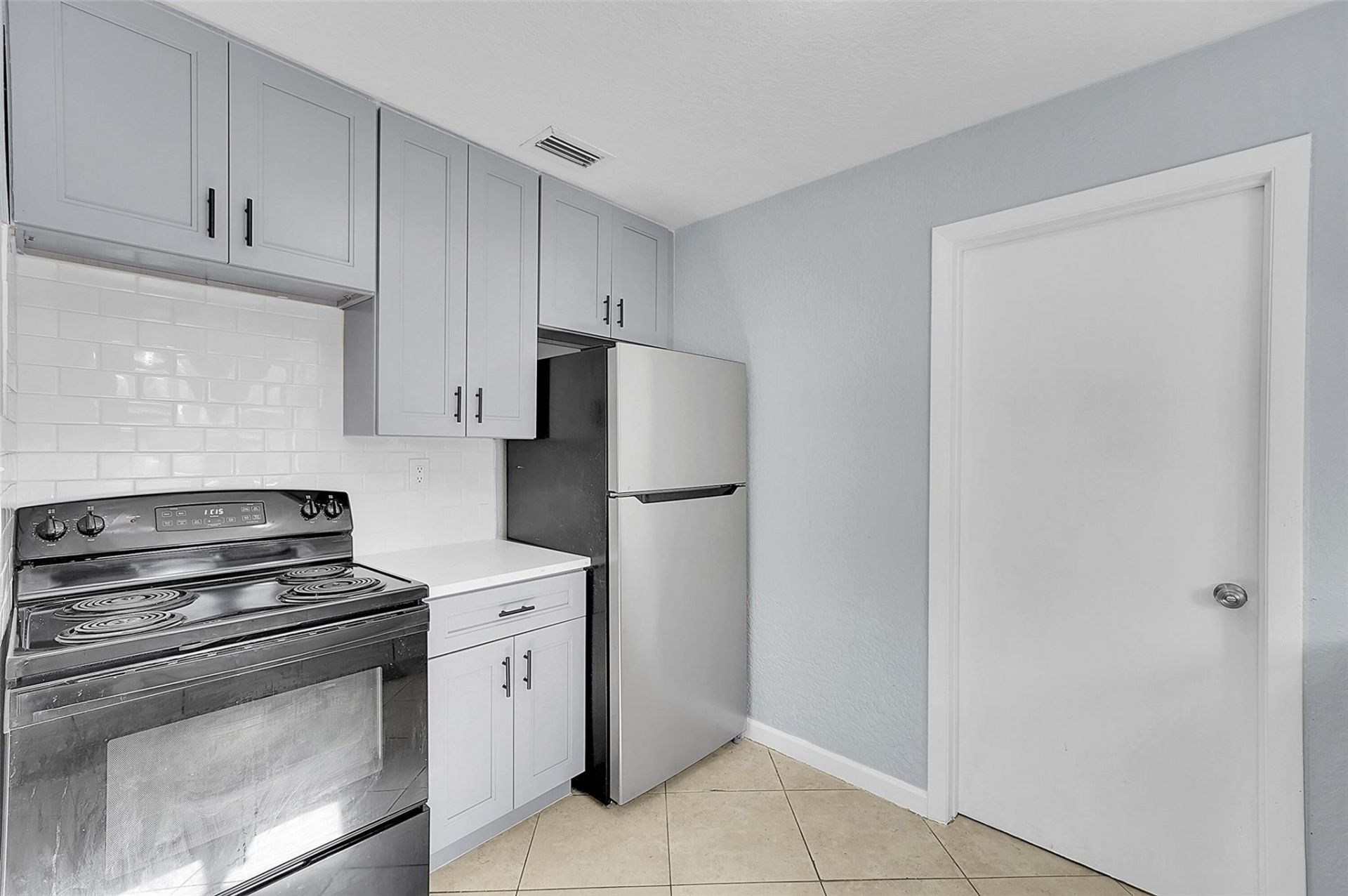 2870 NW 22nd Street, Fort Lauderdale, FL 33311 Photo