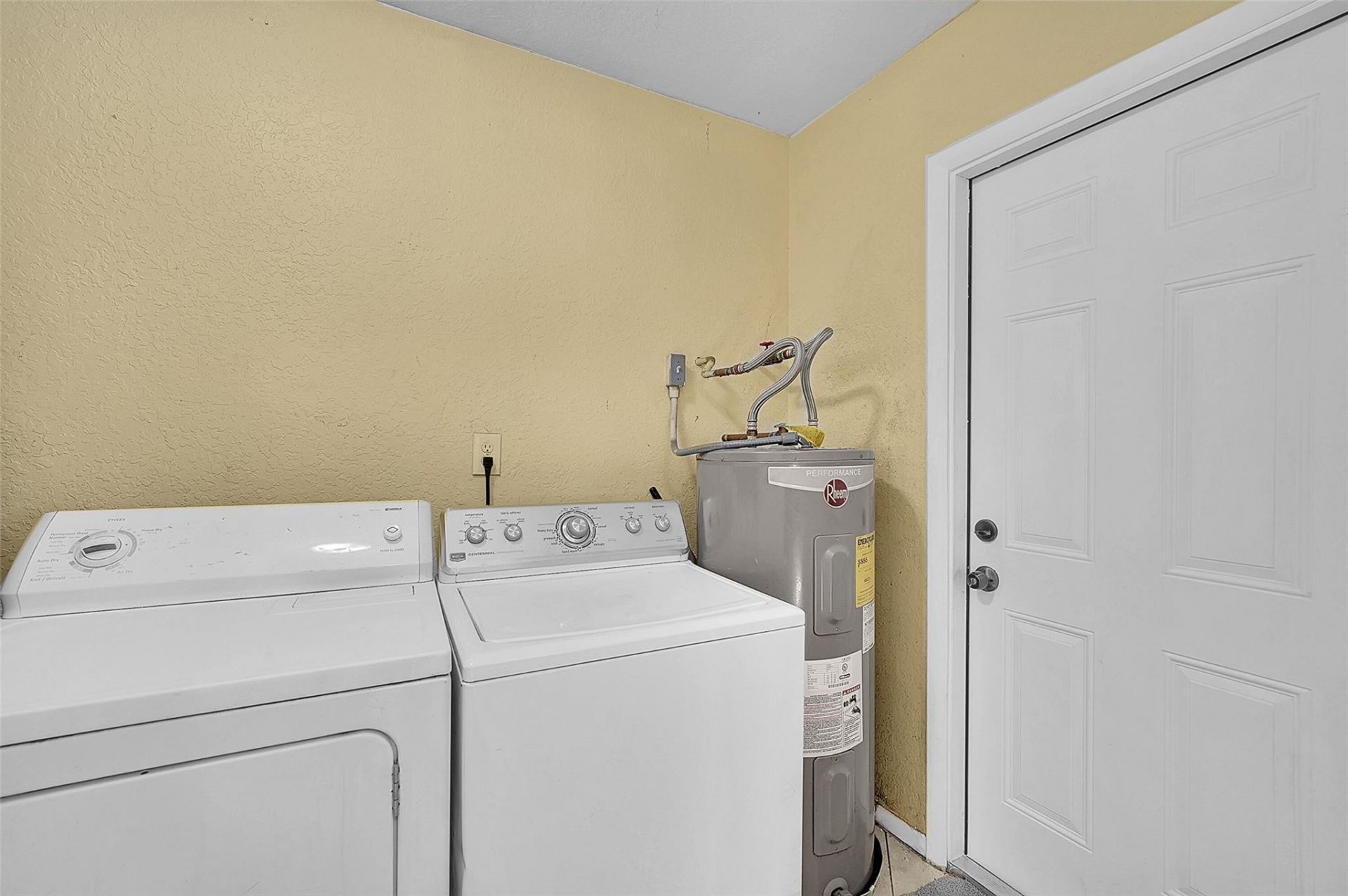 2870 NW 22nd Street, Fort Lauderdale, FL 33311 Photo