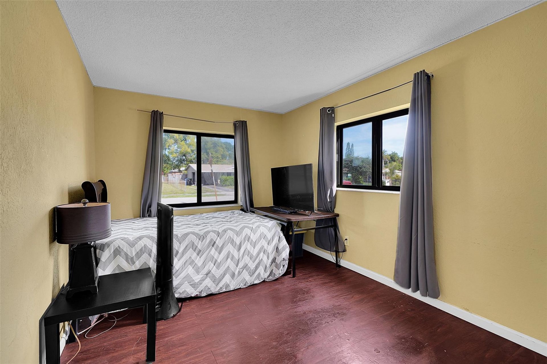 2870 NW 22nd Street, Fort Lauderdale, FL 33311 Photo