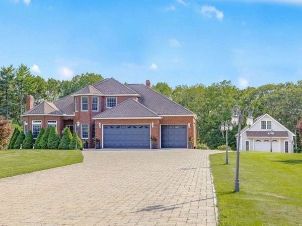 114 Upper Gore Rd, Webster, MA 01570