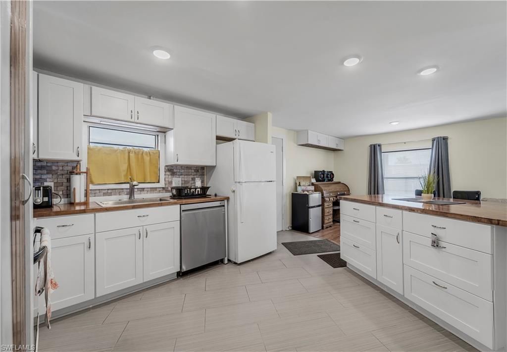 5655 Captain John Smith Loop, North Fort Myers, FL 33917 Photo