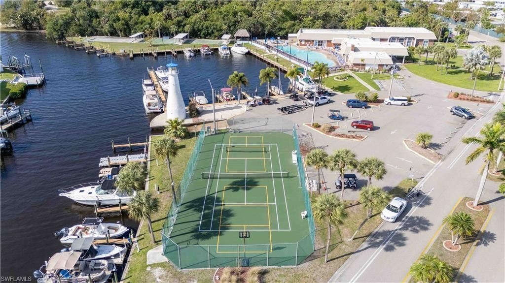 5655 Captain John Smith Loop, North Fort Myers, FL 33917 Photo