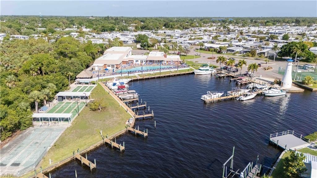 5655 Captain John Smith Loop, North Fort Myers, FL 33917 Photo
