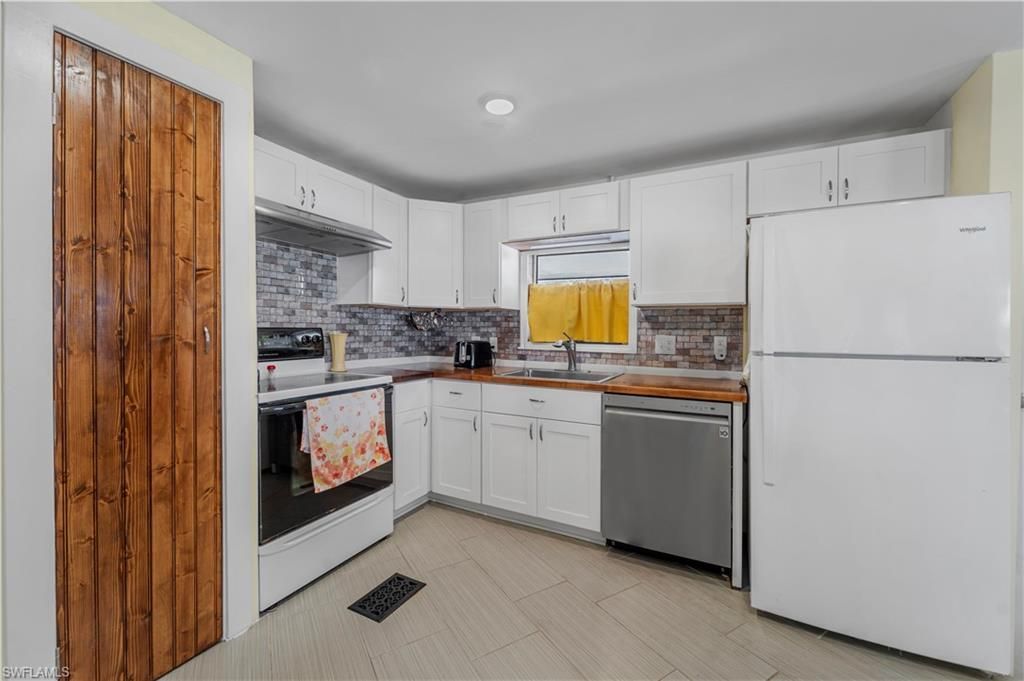 5655 Captain John Smith Loop, North Fort Myers, FL 33917 Photo