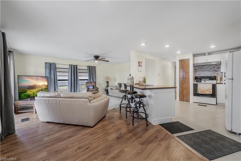5655 Captain John Smith Loop, North Fort Myers, FL 33917 Photo