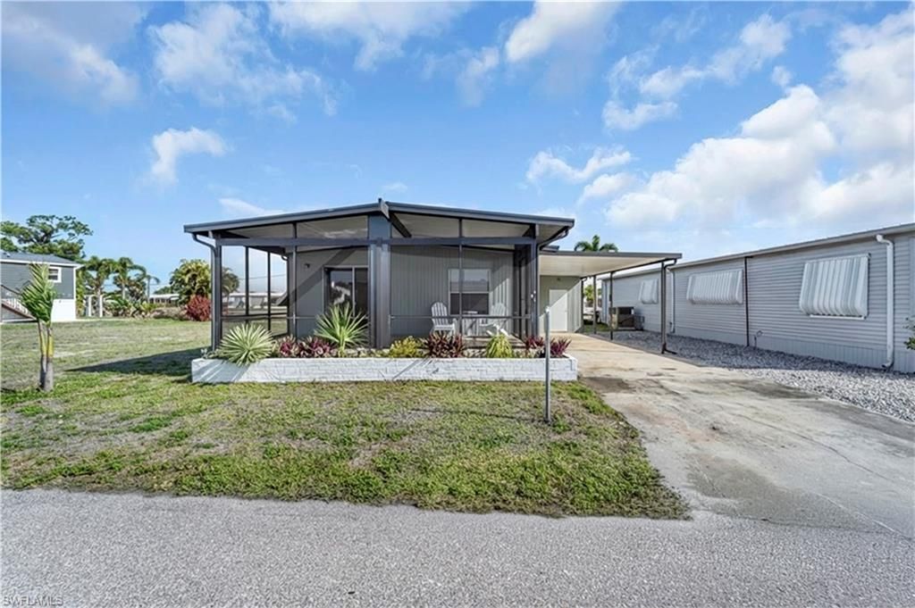 5655 Captain John Smith Loop, North Fort Myers, FL 33917 Photo