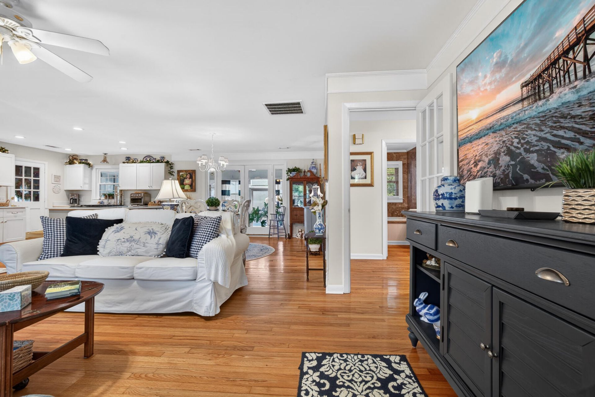 1104 Belvedere Drive Photo 10