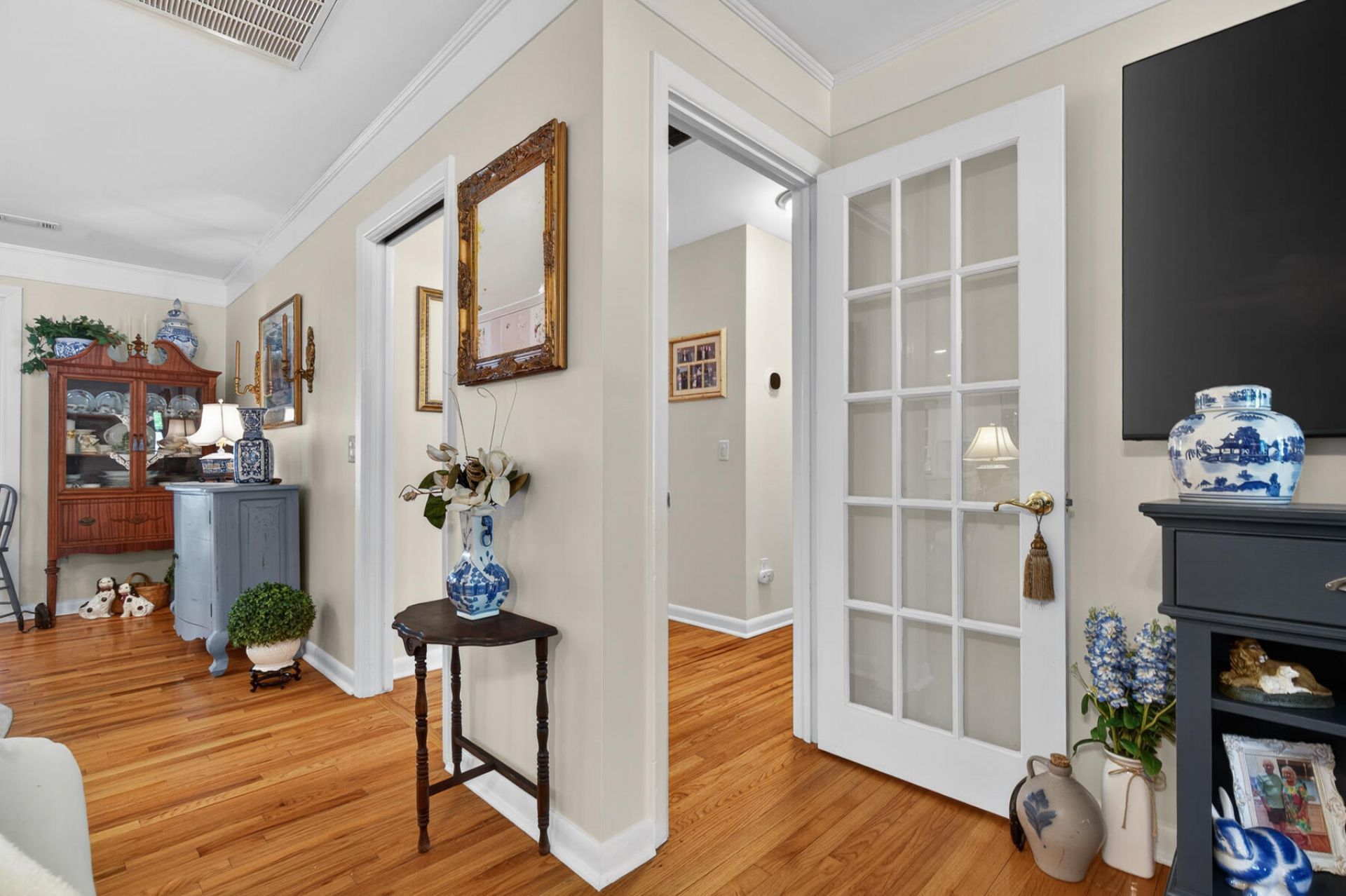 1104 Belvedere Drive Photo 12