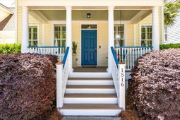 1516 Devol Street photo 4