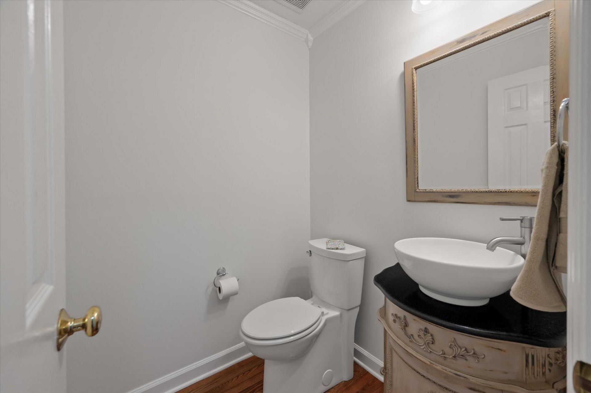 1516 Devol Street Photo 22