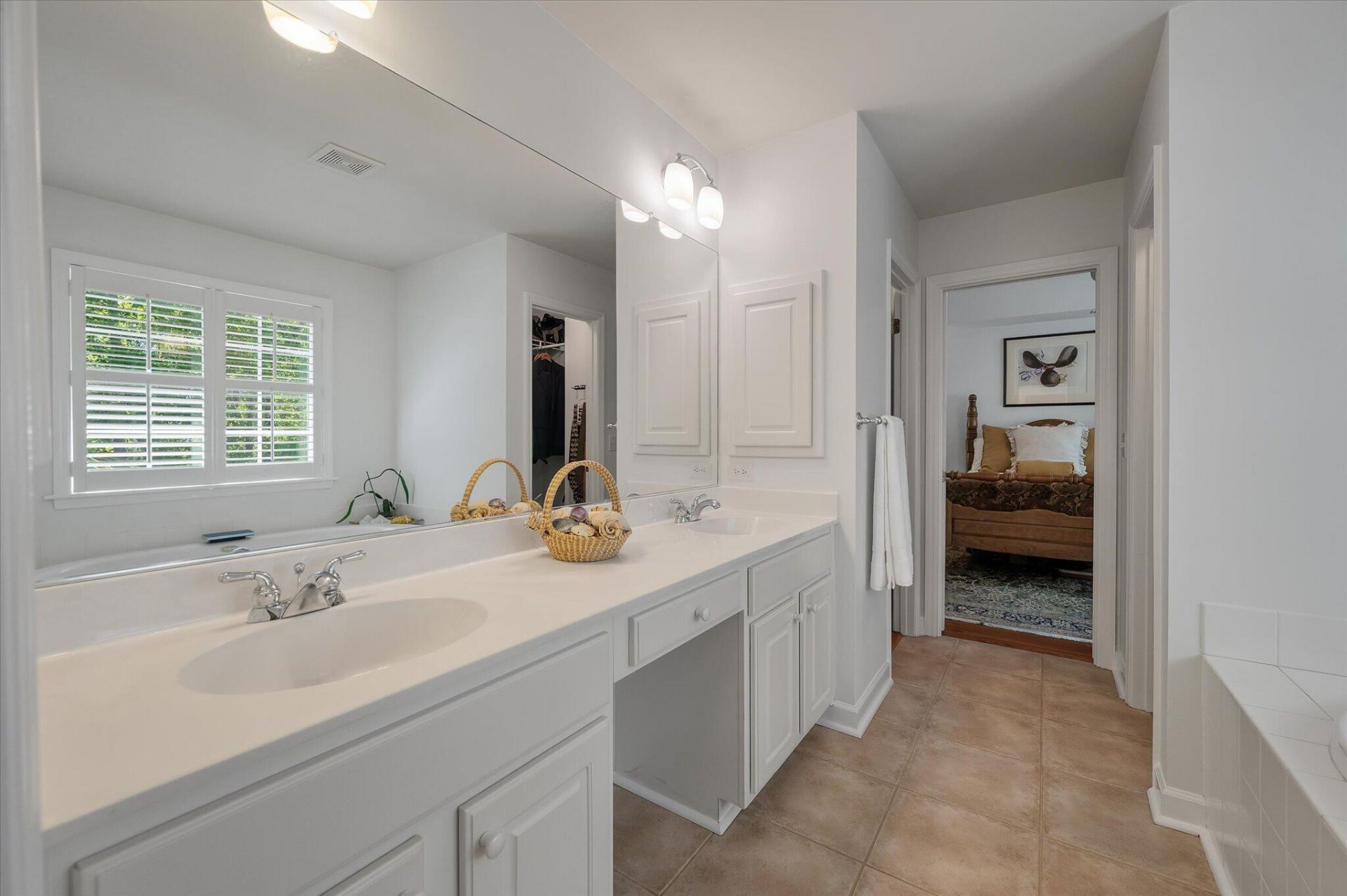 1516 Devol Street Photo 26