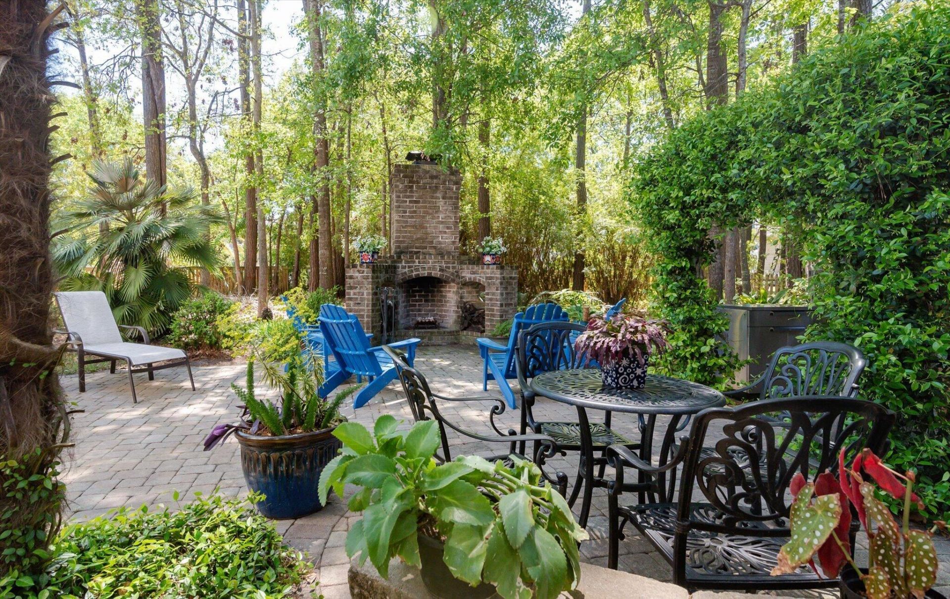 1516 Devol Street Photo 40