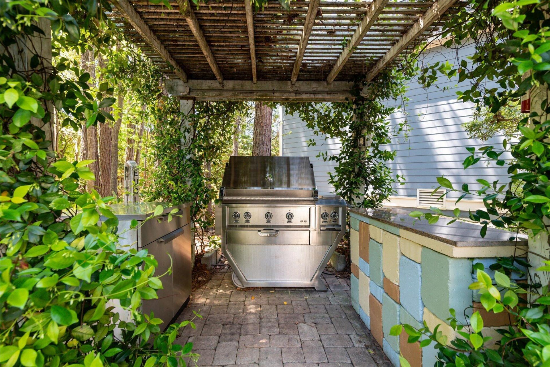 1516 Devol Street Photo 42