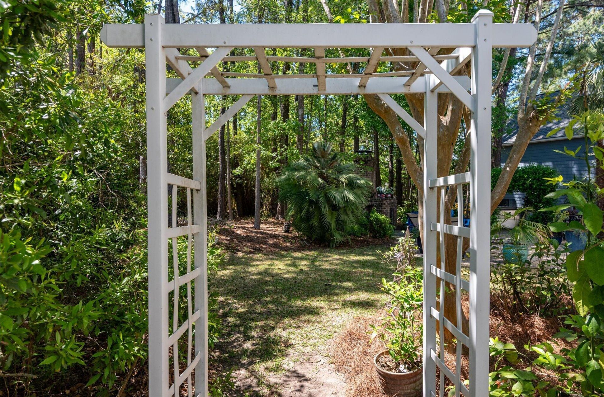 1516 Devol Street Photo 43