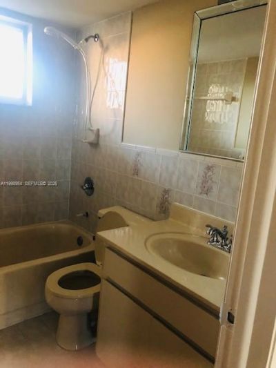 2212 W 74th St, Unit 101-28, Hialeah, FL 33016 Photo