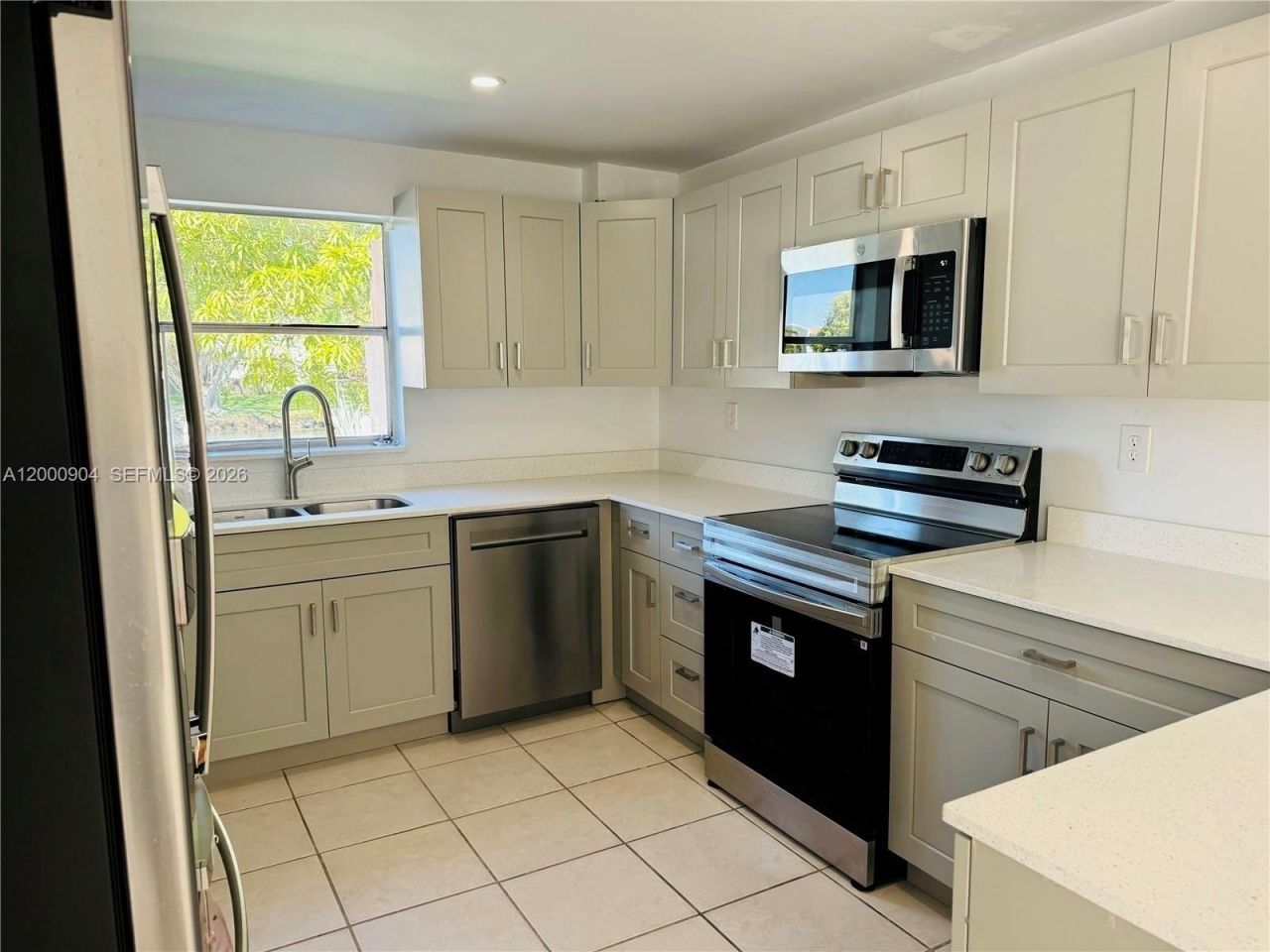 6970 SW 110th Pl, Miami, FL 33173 Photo