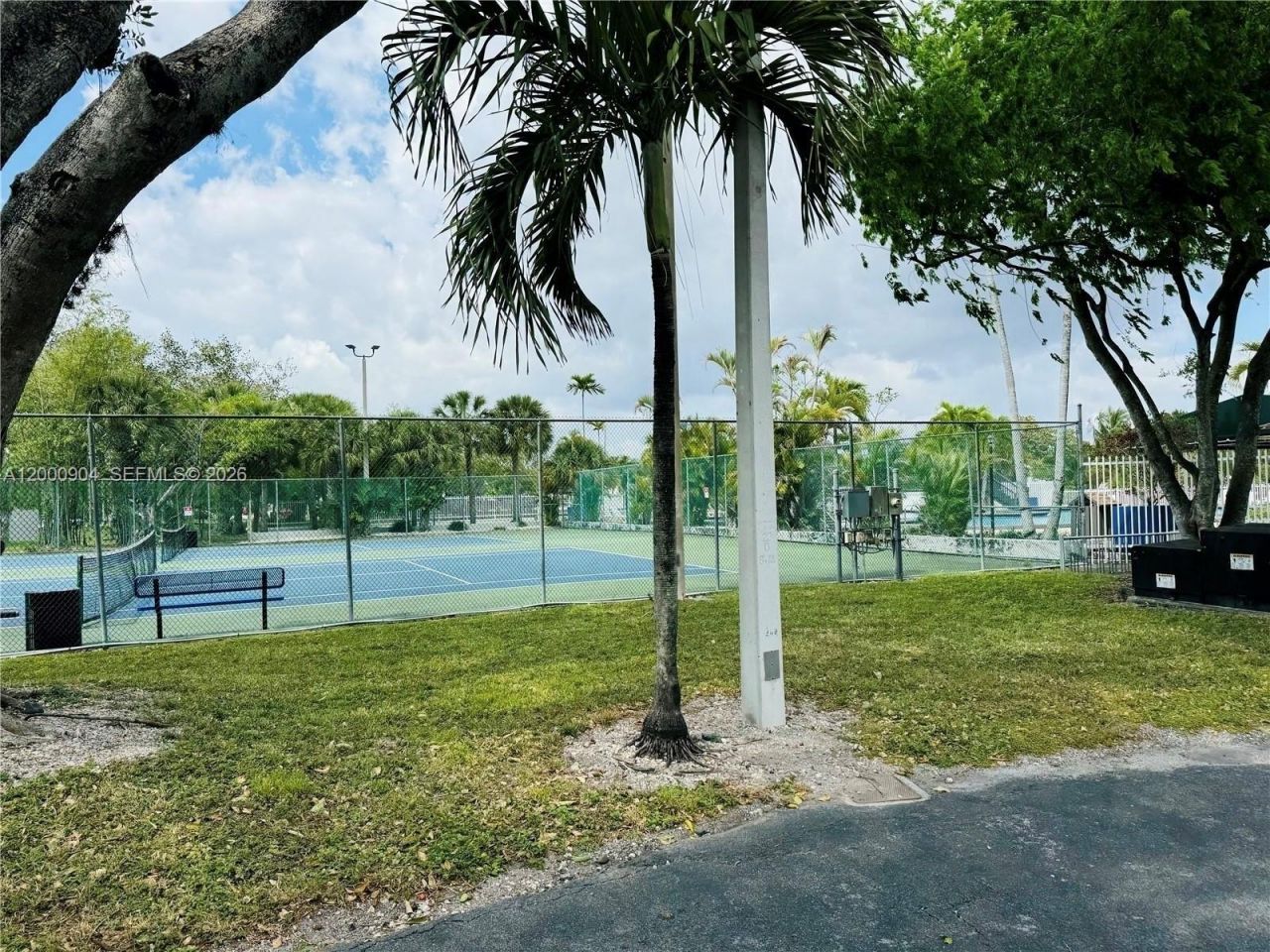 6970 SW 110th Pl, Miami, FL 33173 Photo