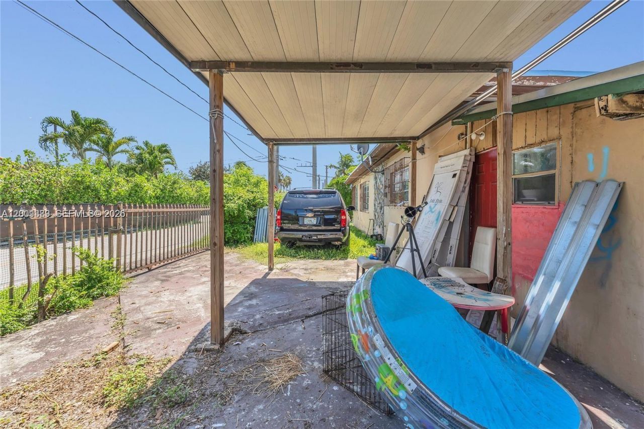 503 NW 43rd Pl, Miami, FL 33126 Photo