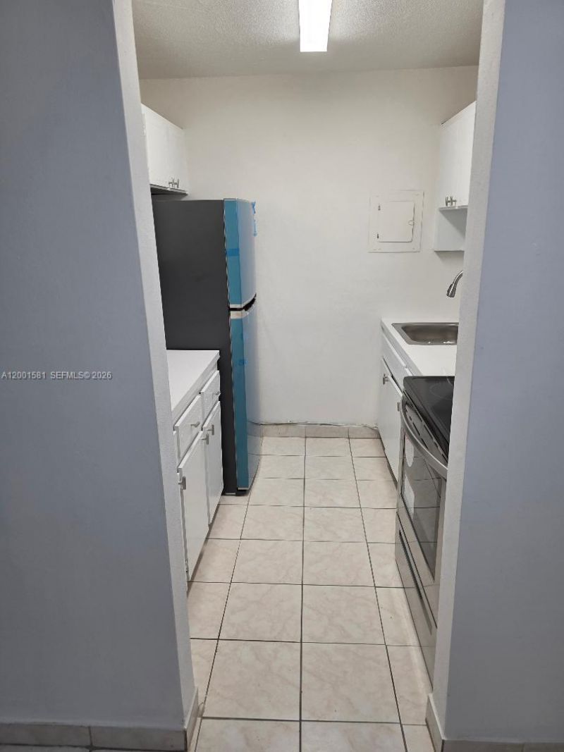 677 SW 9th Ave, Unit 205, Miami, FL 33130 Photo