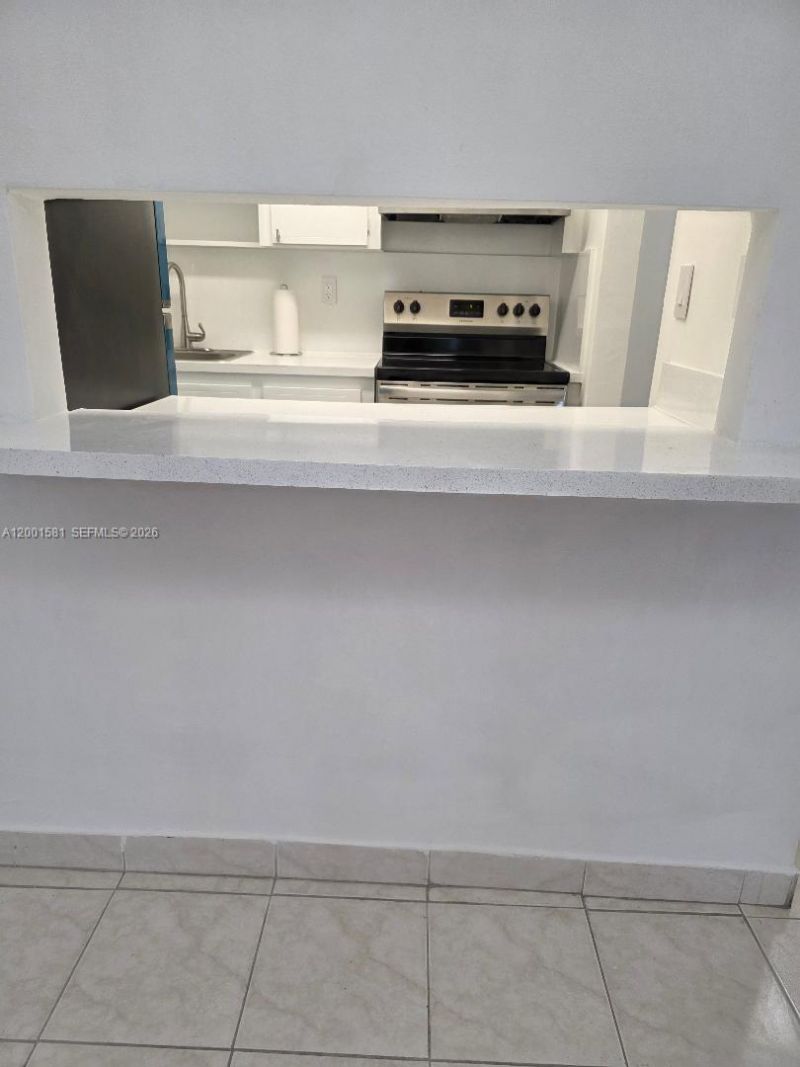 677 SW 9th Ave, Unit 205, Miami, FL 33130 Photo