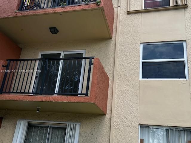 677 SW 9th Ave, Unit 205, Miami, FL 33130 Photo