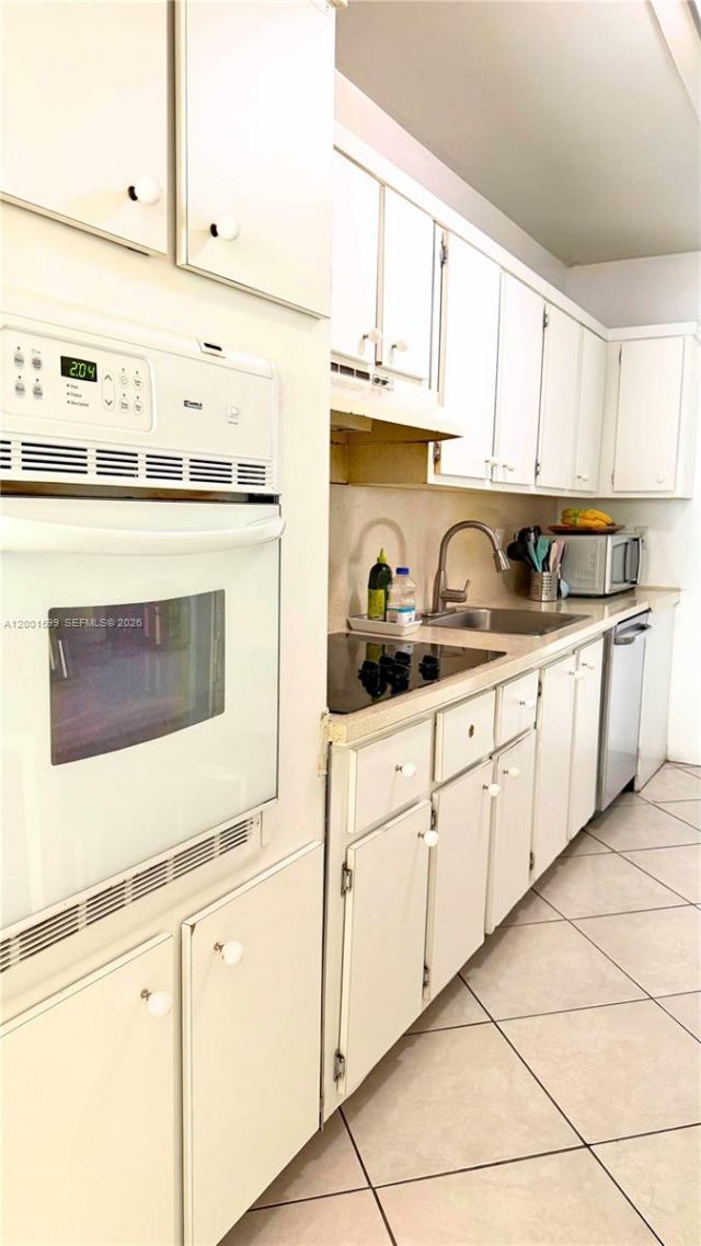 1880 S Treasure Dr, Unit 3A, North Bay Village, FL 33141 Photo