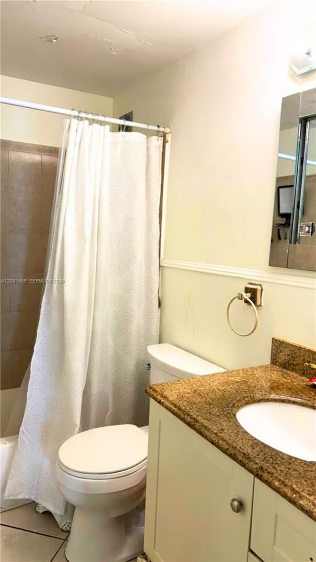 1880 S Treasure Dr, Unit 3A, North Bay Village, FL 33141 Photo