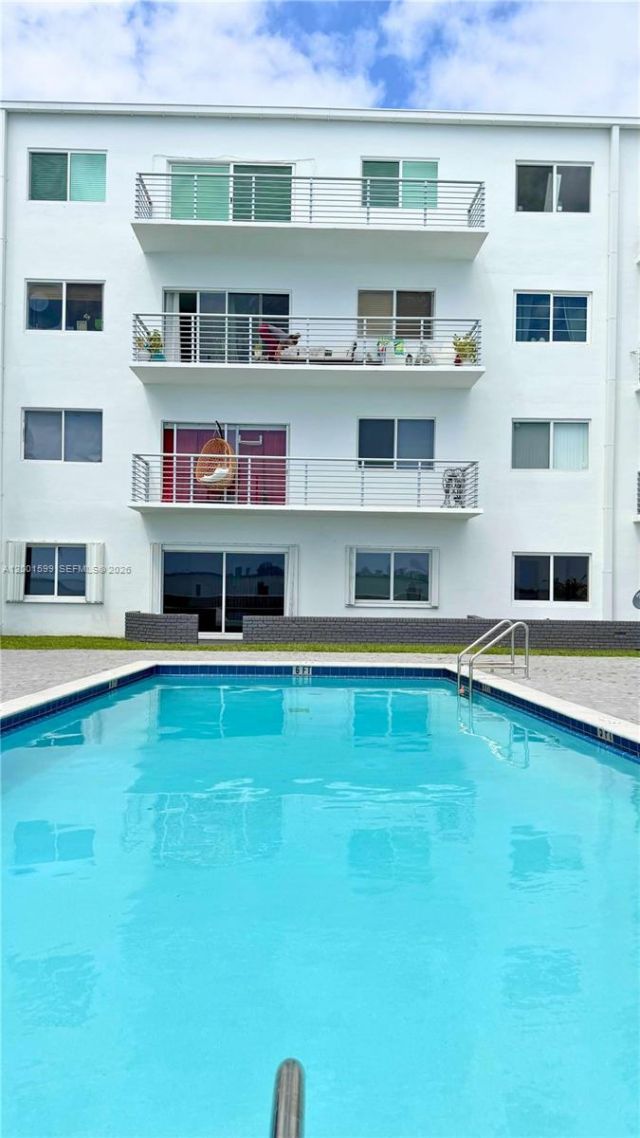 1880 S Treasure Dr, Unit 3A, North Bay Village, FL 33141 Photo