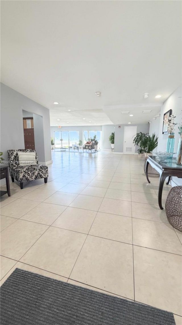 1880 S Treasure Dr, Unit 3A, North Bay Village, FL 33141 Photo