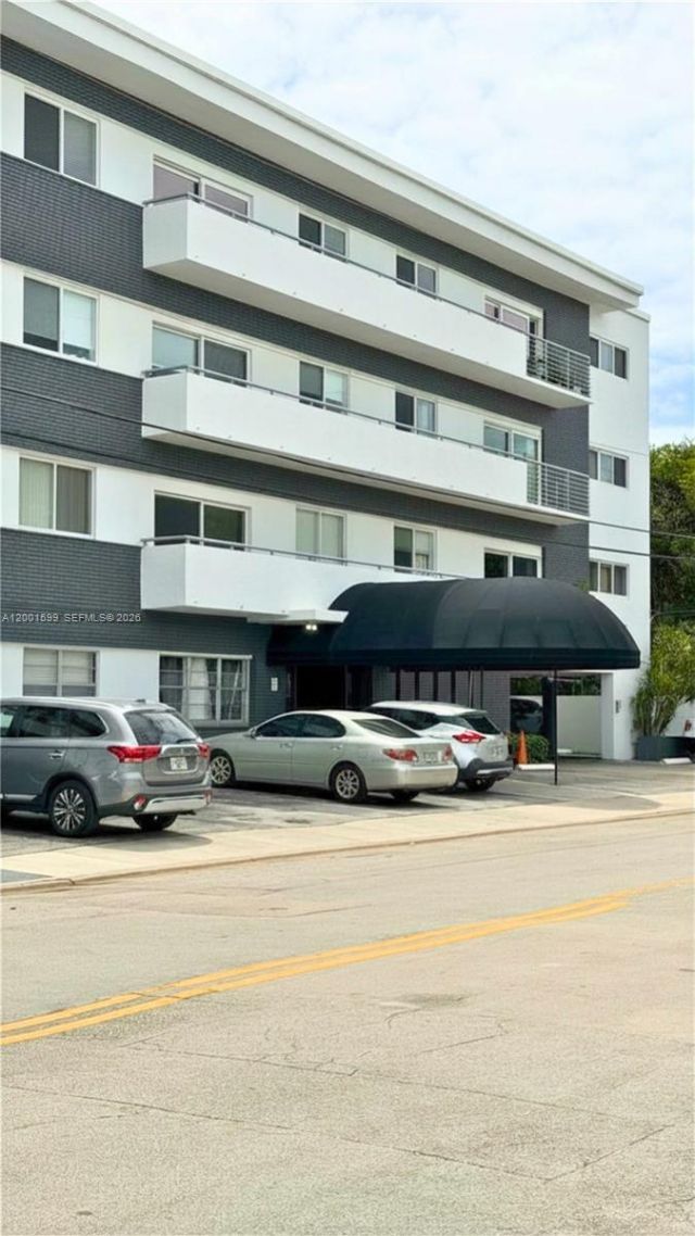 1880 S Treasure Dr, Unit 3A, North Bay Village, FL 33141 Photo