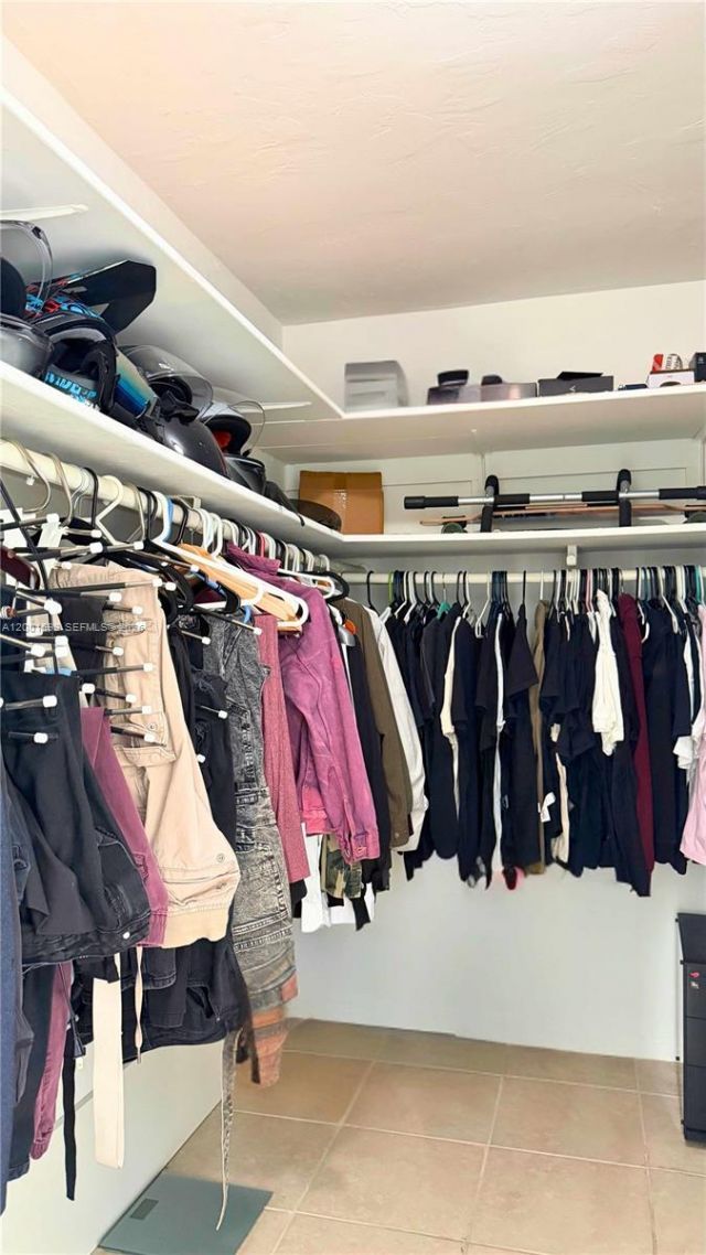 1880 S Treasure Dr, Unit 3A, North Bay Village, FL 33141 Photo