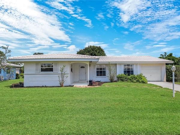 59 Hilo CT, Unit 59, NAPLES, FL 34112