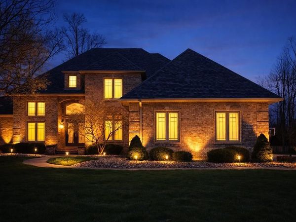 282 Camelot Ln, Ontario, OH 44903