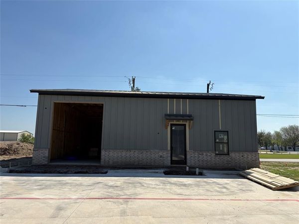 108 E 6th Street, Justin, TX 76247