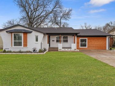 11046 Delford Circle, Dallas, TX 75228