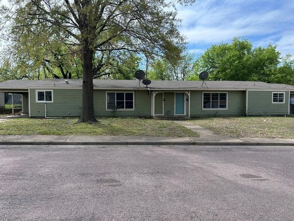 119 Vandenburg Drive, Denison, TX 75020