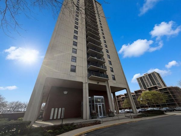 3001 S MICHIGAN Avenue , Unit 1707, Chicago, IL 60616